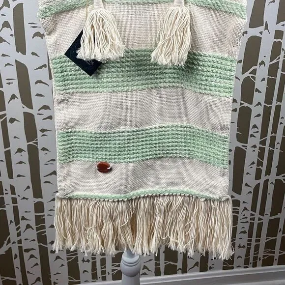 Altos de Chavon Woven Fringed Trim Market Tote - Picture 3 of 12